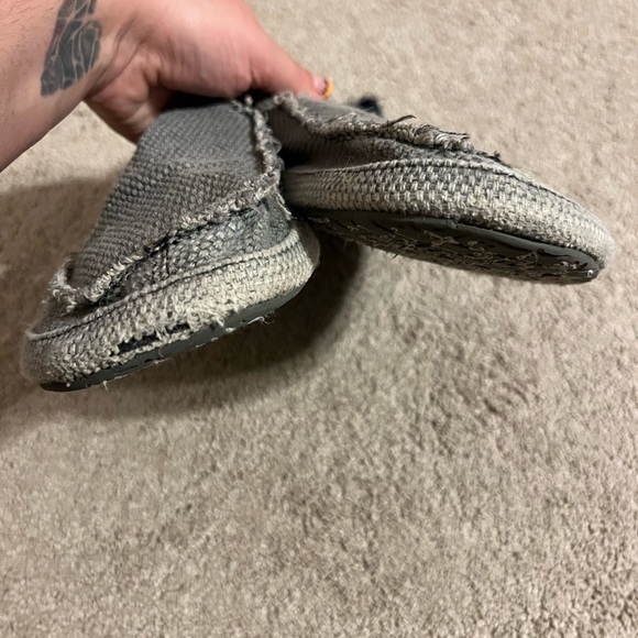 Sanuks size 11 grayish color - Picture 2 of 6